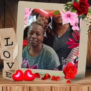 Meet your Posher, Edith